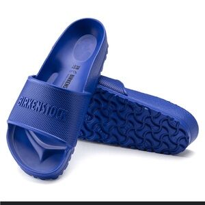 Birkenstocks Barbados woman’s slip on sandals size 5 1/2